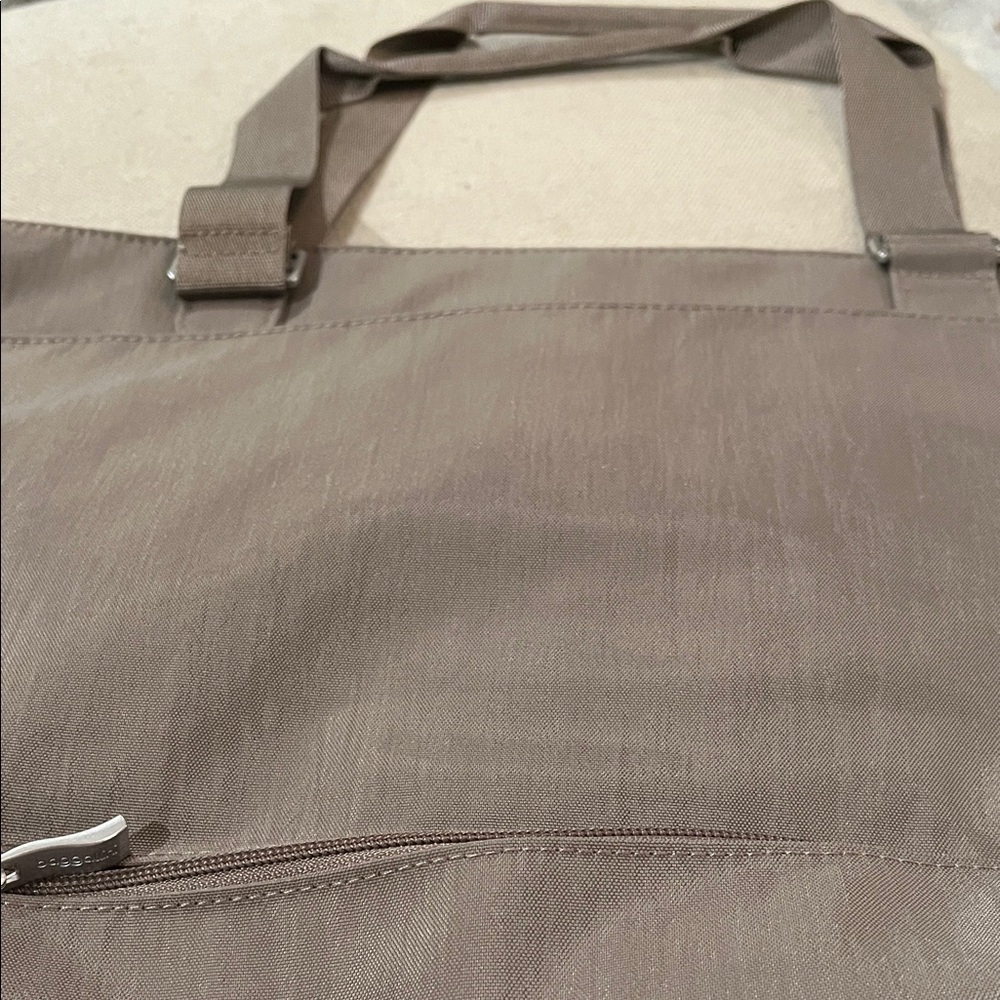 Baggallini Women's Portobello Avenue Tote Bag with Crossbody Strap/NWT - Picture 15 of 15